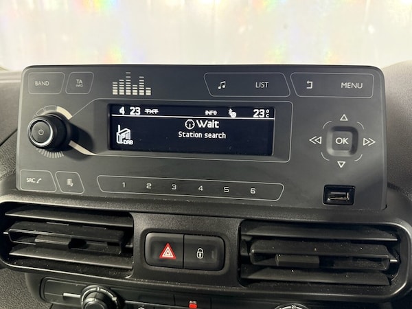 Used Vauxhall Combo Life 2019 for sale - 75573854: Photo 40