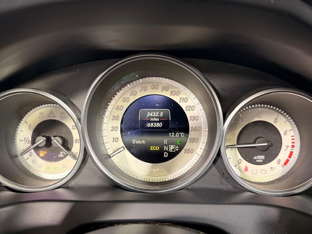 Used Mercedes-Benz E Class 2015 for sale - 76520604: Photo 28