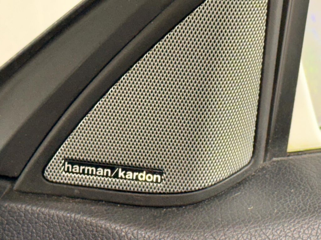 Used Mercedes-Benz E Class 2015 for sale - 76520604: Photo 44