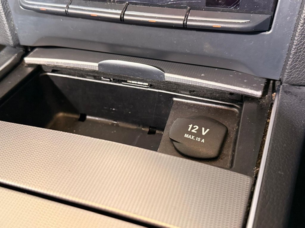 Used Mercedes-Benz E Class 2015 for sale - 76520604: Photo 46