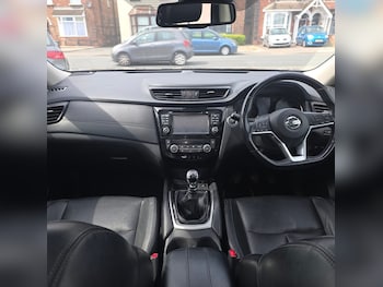 Used Nissan X-Trail 2018 for sale - 78468576: Photo