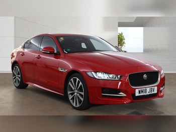 Used Jaguar XE 2018 for sale - 78793720: Photo