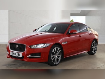 Used Jaguar XE 2018 for sale - 78793720: Photo