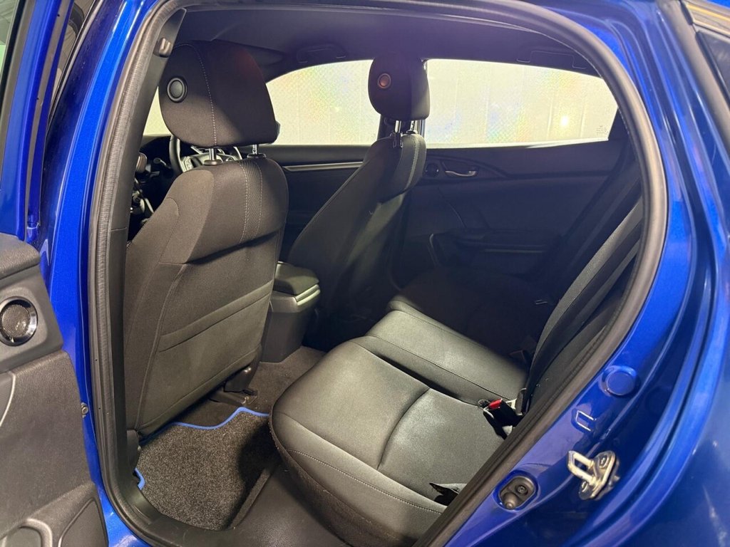 Used Honda Civic 2018 for sale - 76203500: Photo 17