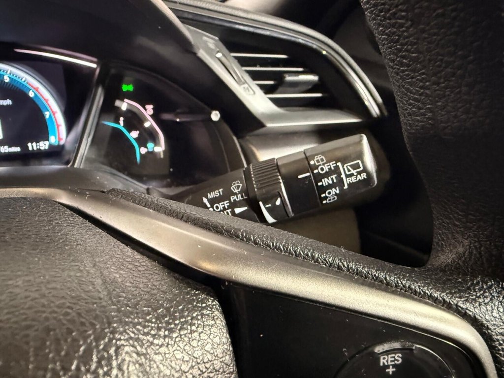 Used Honda Civic 2018 for sale - 76203500: Photo 24