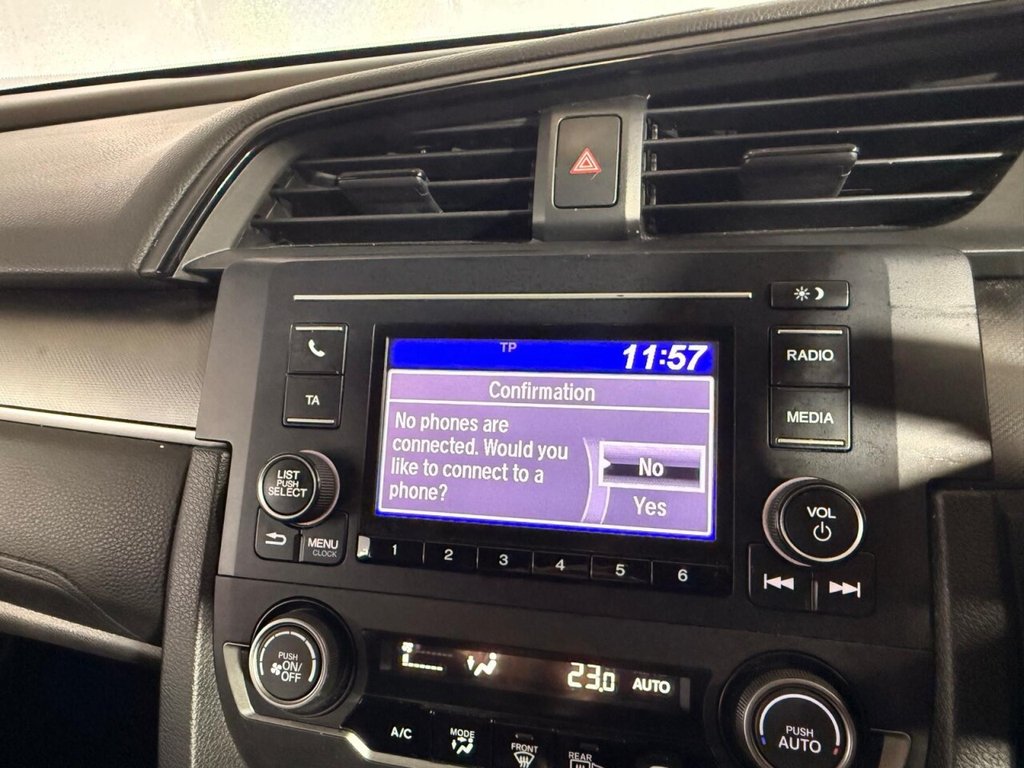 Used Honda Civic 2018 for sale - 76203500: Photo 31