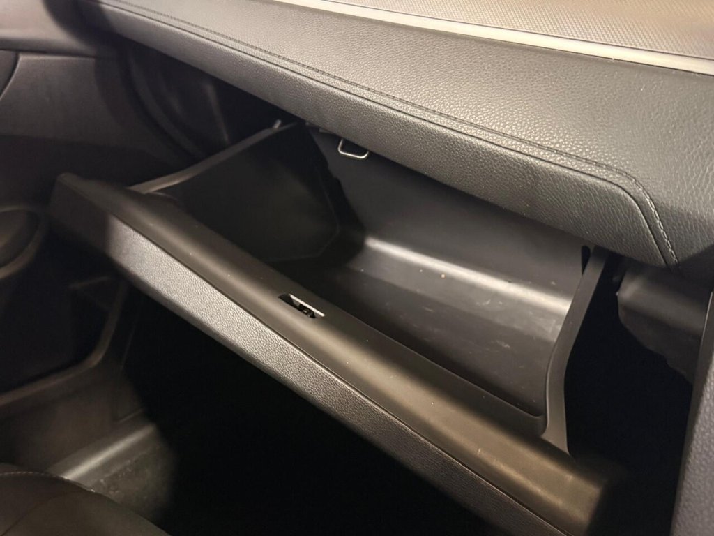 Used Honda Civic 2018 for sale - 76203500: Photo 35