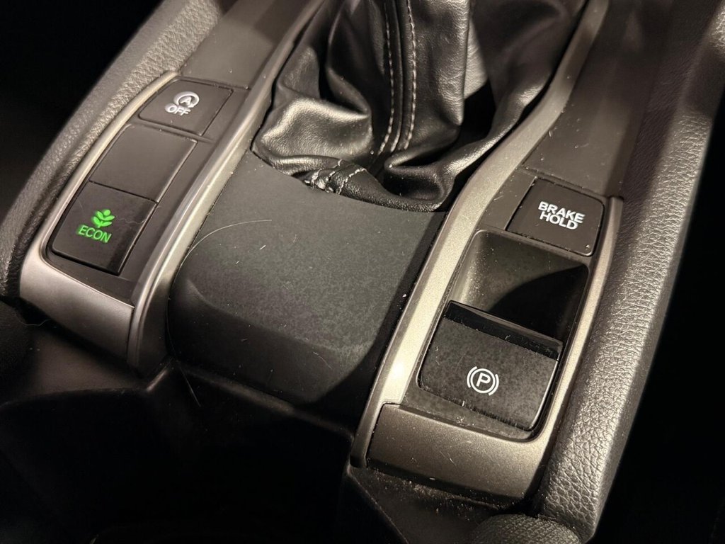 Used Honda Civic 2018 for sale - 76203500: Photo 38