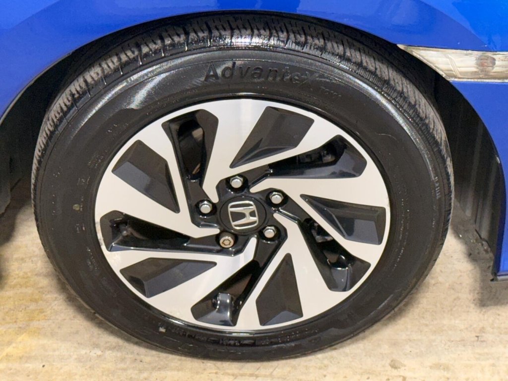 Used Honda Civic 2018 for sale - 76203500: Photo 41