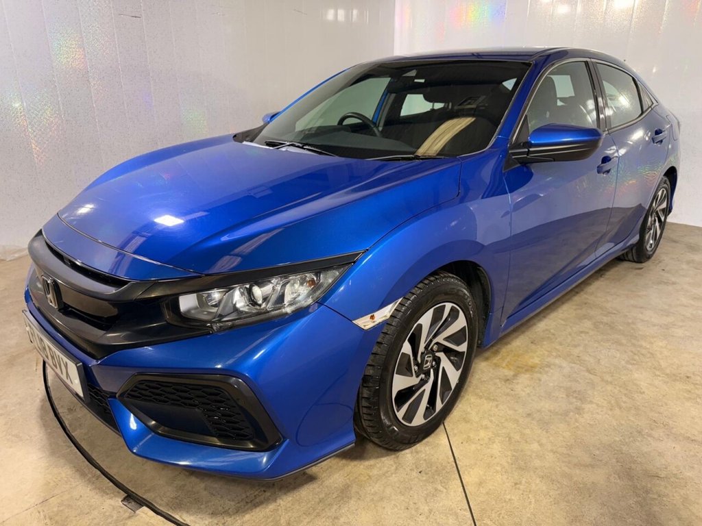Used Honda Civic 2018 for sale - 76203500: Photo 47