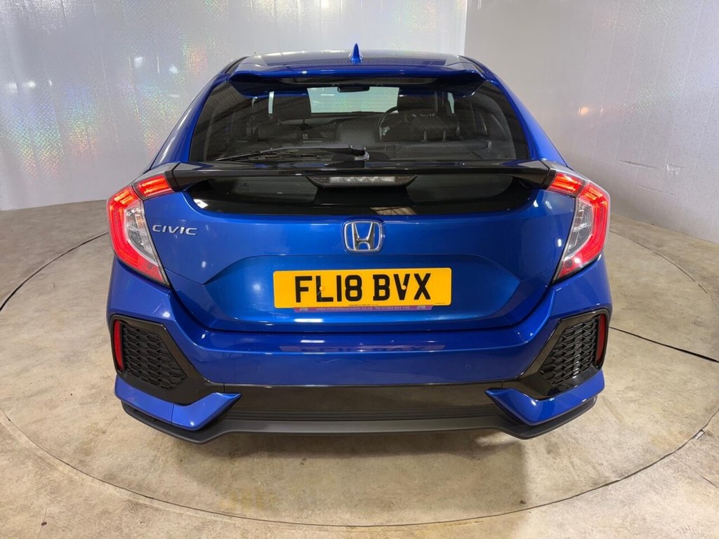 Used Honda Civic 2018 for sale - 76203500: Photo 49