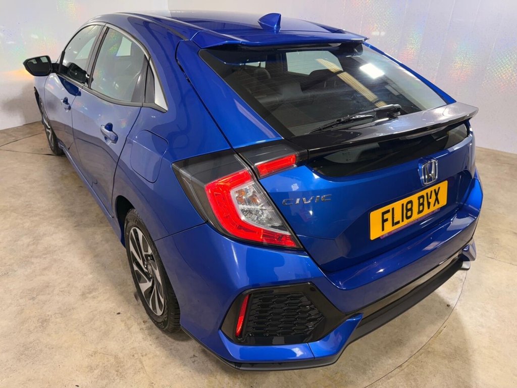 Used Honda Civic 2018 for sale - 76203500: Photo 50