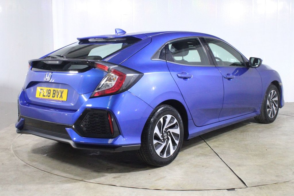 Used Honda Civic 2018 for sale - 76203500: Photo 54