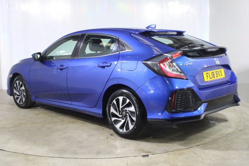 Used Honda Civic 2018 for sale - 76203500: Photo 56