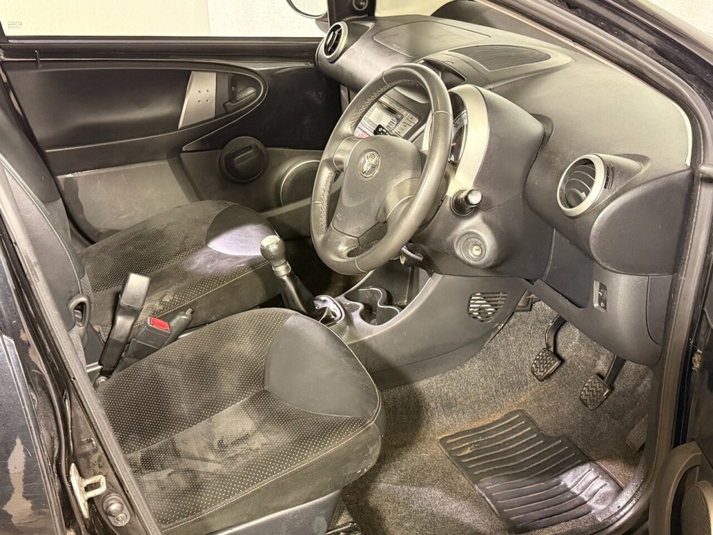 Used Toyota AYGO 2013 for sale - 77199832: Photo 17