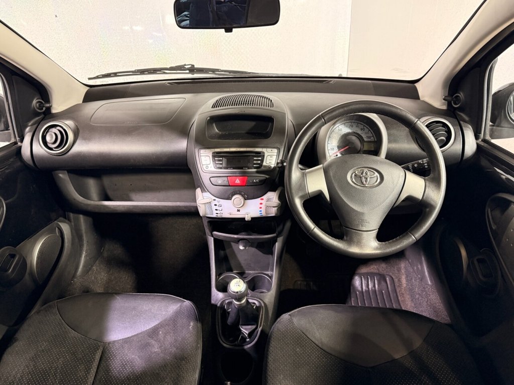 Used Toyota AYGO 2013 for sale - 77199832: Photo 2