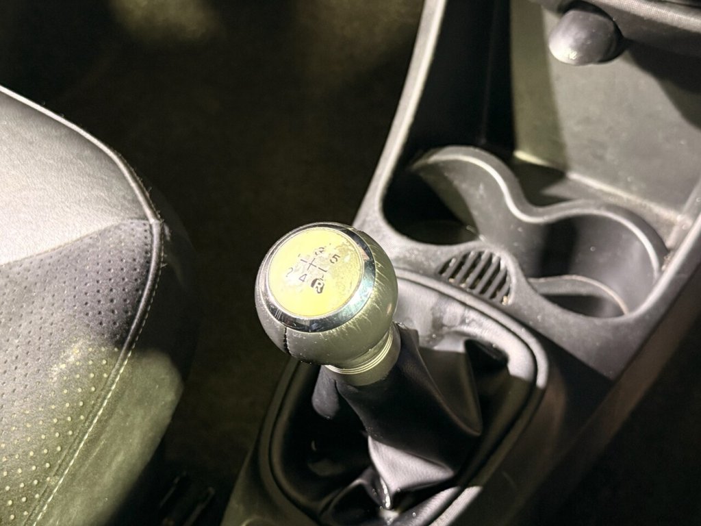 Used Toyota AYGO 2013 for sale - 77199832: Photo 23