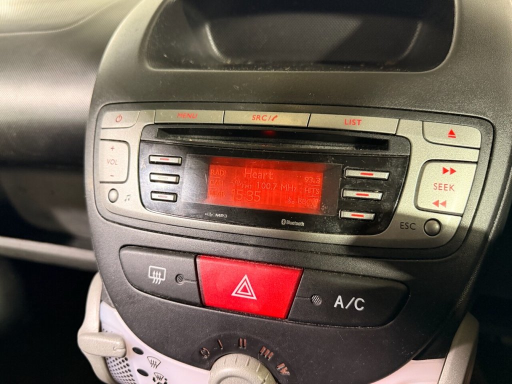 Used Toyota AYGO 2013 for sale - 77199832: Photo 28