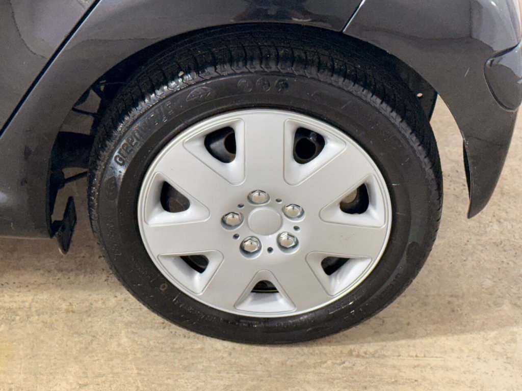 Used Toyota AYGO 2013 for sale - 77199832: Photo 42