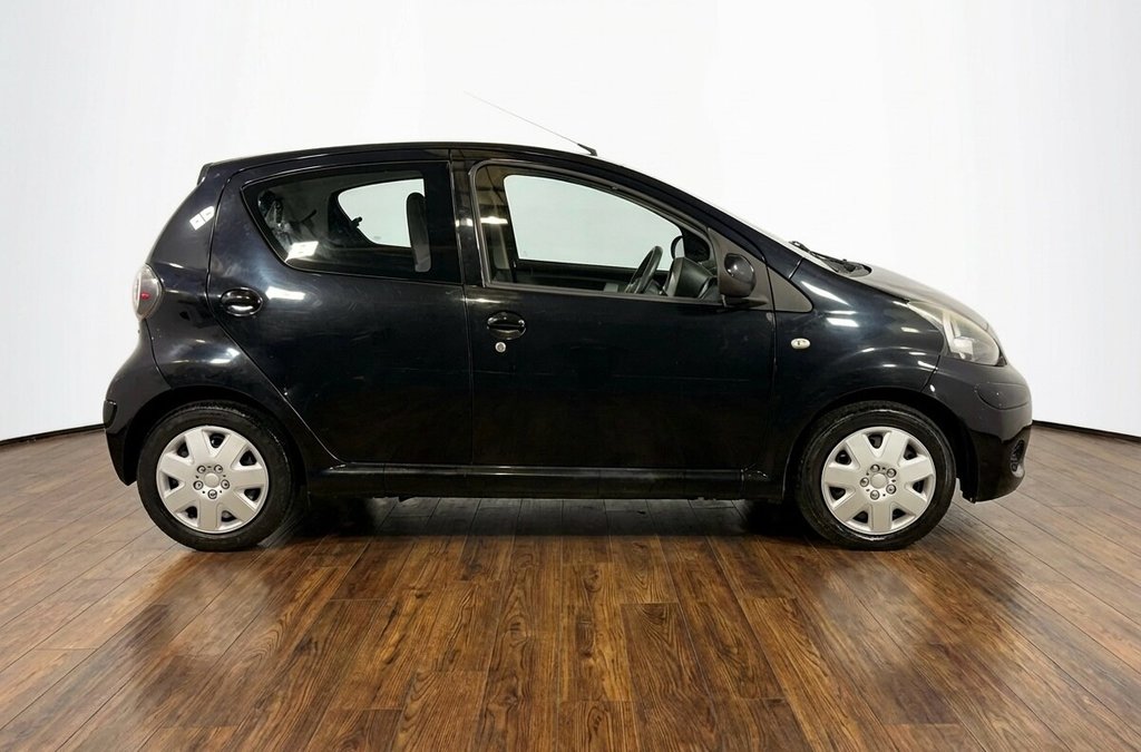 Used Toyota AYGO 2013 for sale - 77199832: Photo 8
