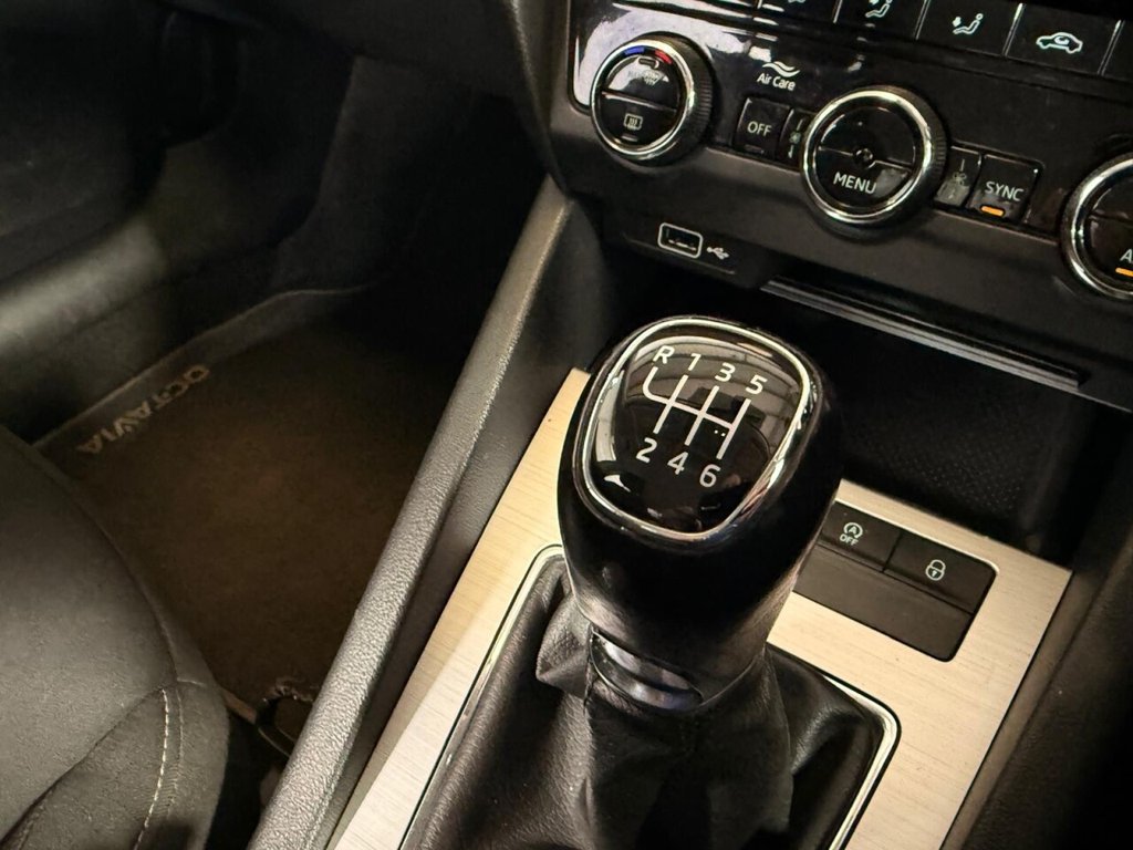 Used Skoda Octavia 2018 for sale - 75630539: Photo 32