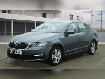 Used Skoda Octavia 2018 for sale - 75630539: Photo