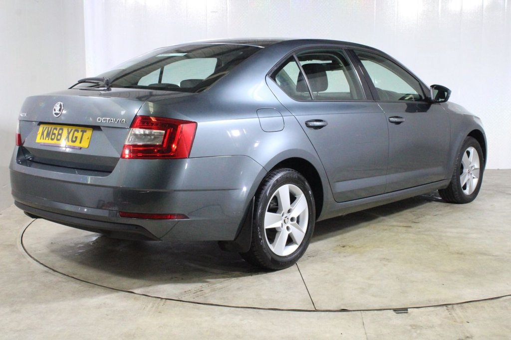 Used Skoda Octavia 2018 for sale - 75630539: Photo 59