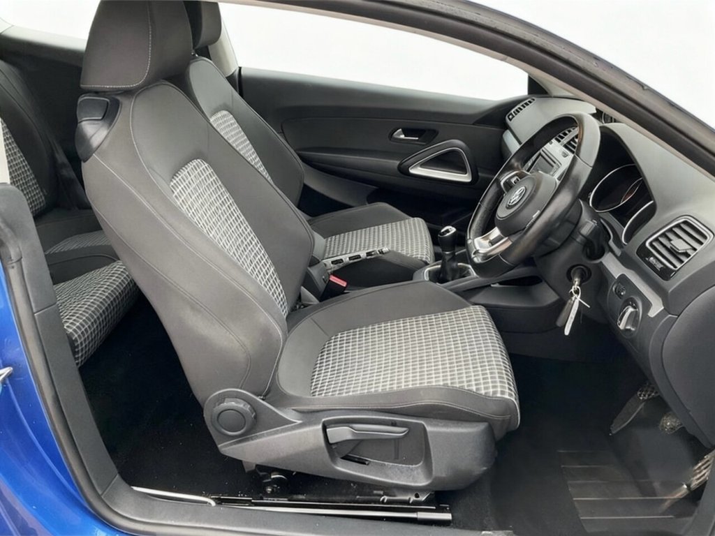 Used Volkswagen Scirocco 2016 for sale - 77547138: Photo 2