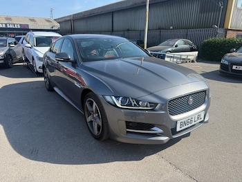 Used Jaguar XE 2016 for sale - 79493745: Photo
