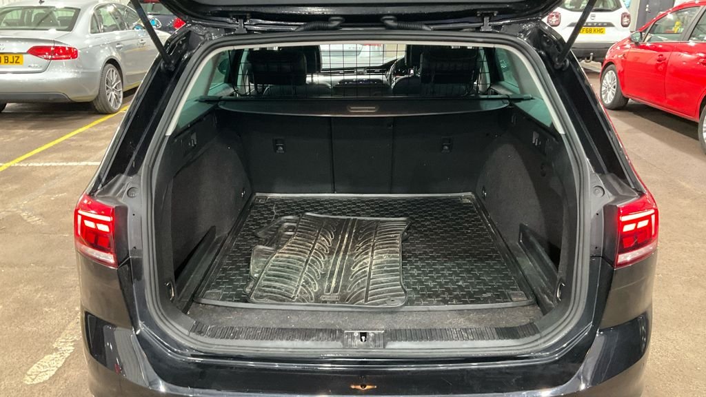 Used Volkswagen Passat 2020 for sale - 77302824: Photo 14