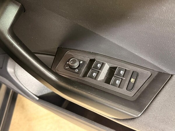 Used Volkswagen T-Roc 2019 for sale - 75666519: Photo 16