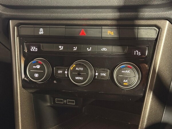 Used Volkswagen T-Roc 2019 for sale - 75666519: Photo 41