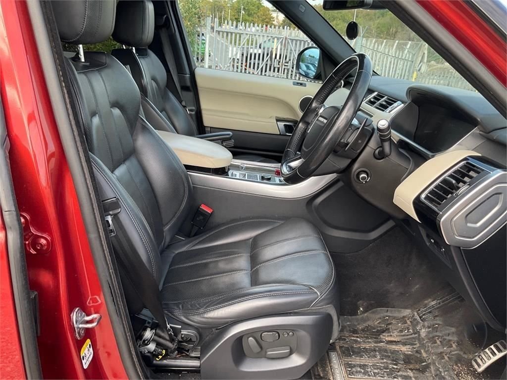 Used Land Rover Range Rover Sport 2014 for sale - 76406464: Photo 2