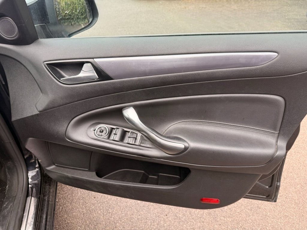 Used Ford Mondeo 2013 for sale - 77703672: Photo 40