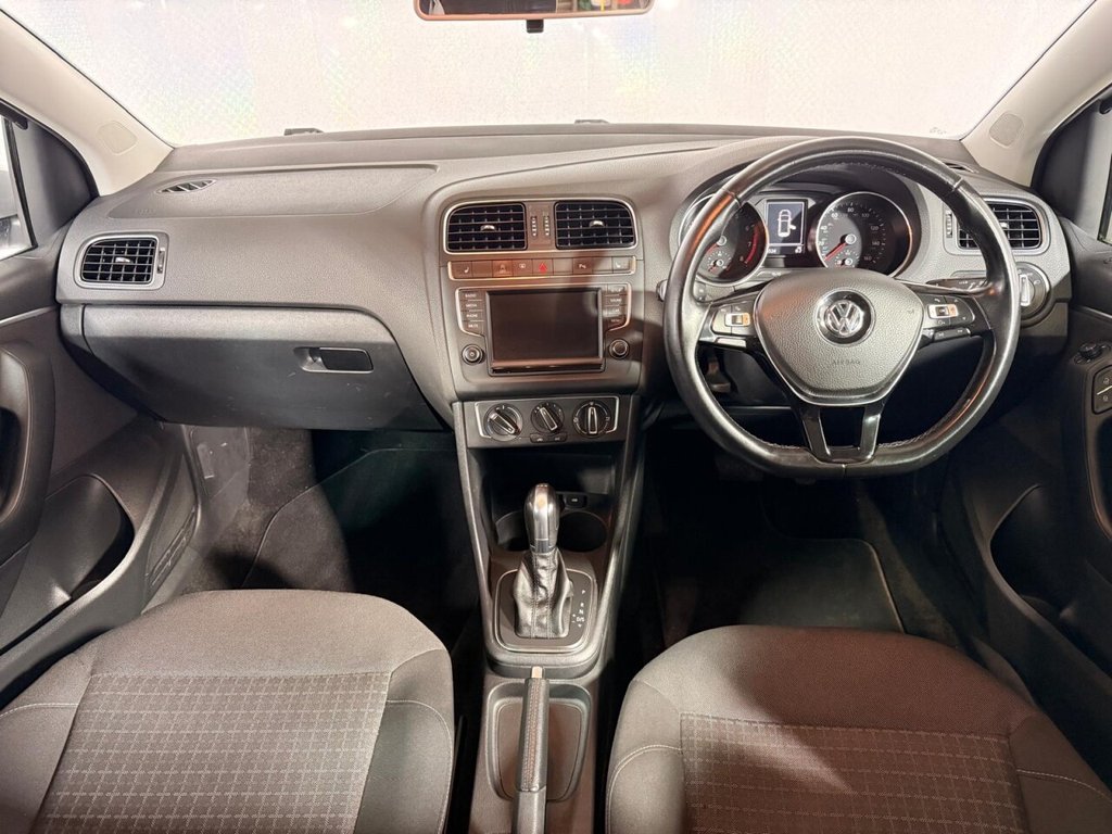 Used Volkswagen Polo 2016 for sale - 77110345: Photo 2