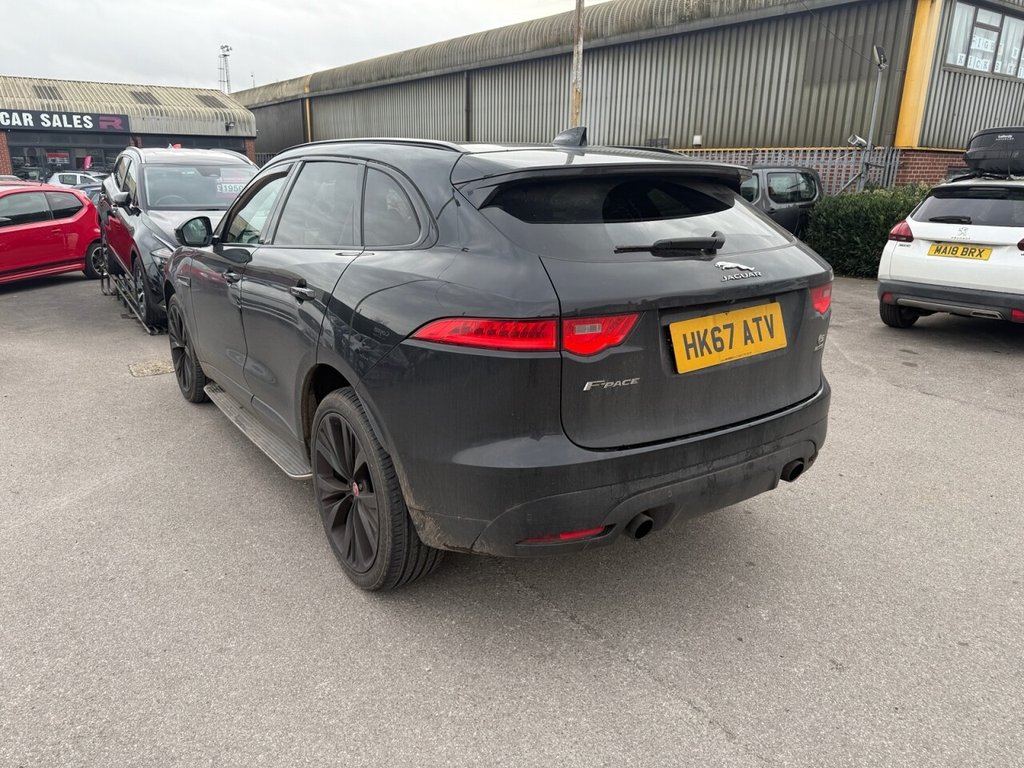 Used Jaguar F-Pace 2017 for sale - 76527227: Photo 8
