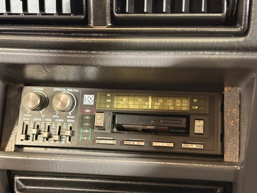 Used Ford Escort 1981 for sale - 76367405: Photo 37