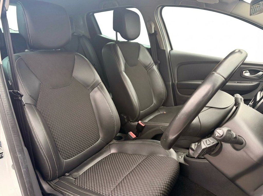 Used Renault Clio 2018 for sale - 77302021: Photo 13