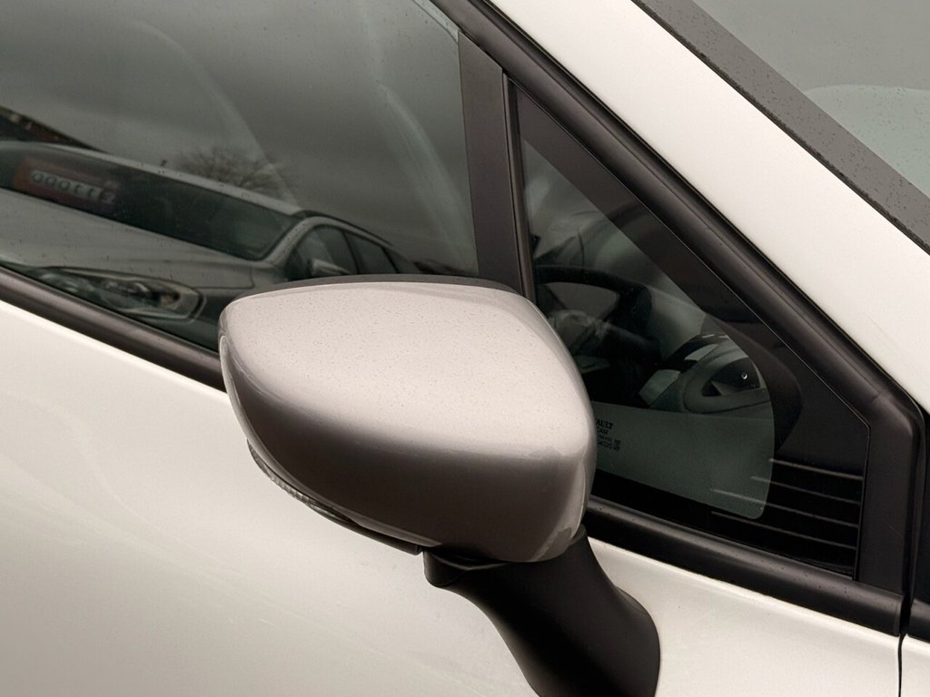 Used Renault Clio 2018 for sale - 77302021: Photo 19