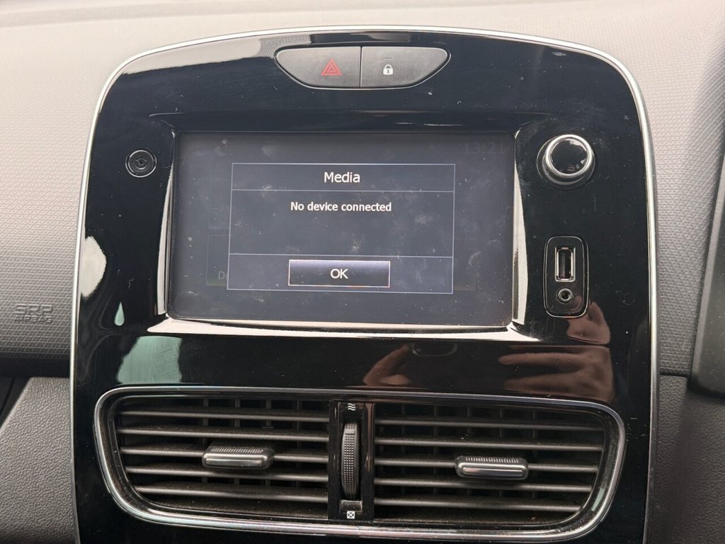 Used Renault Clio 2018 for sale - 77302021: Photo 30