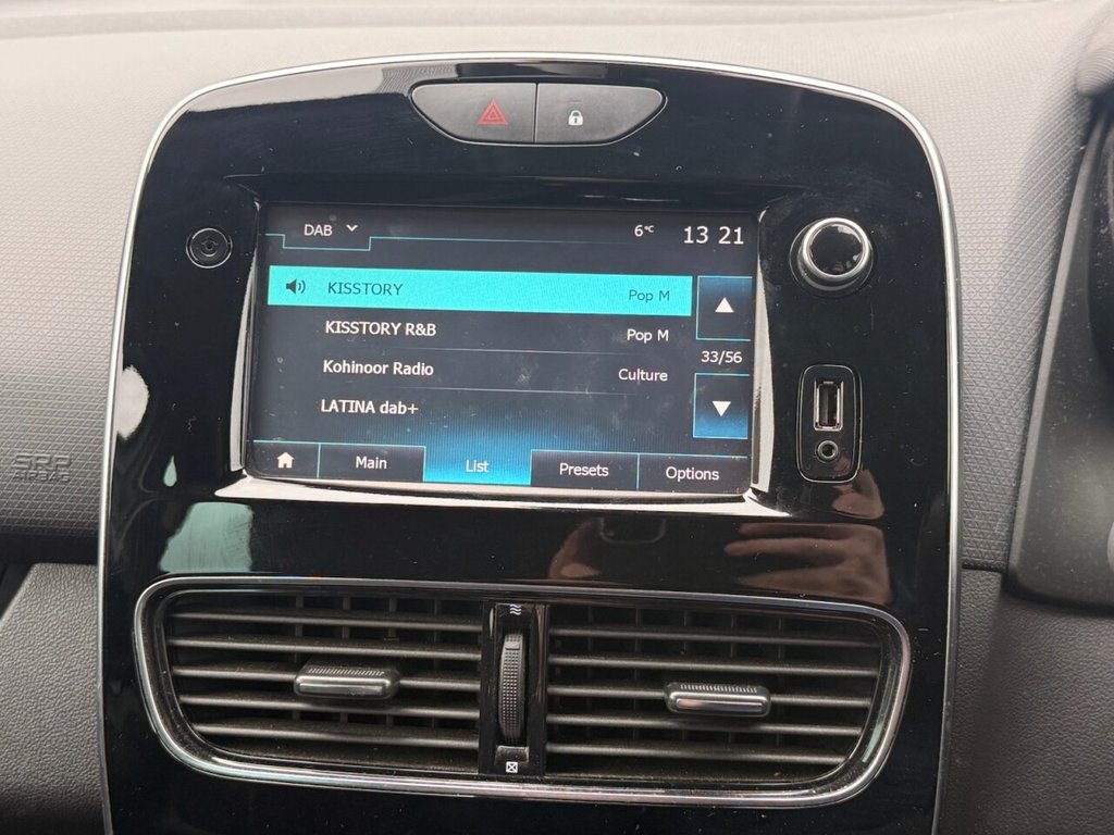 Used Renault Clio 2018 for sale - 77302021: Photo 31