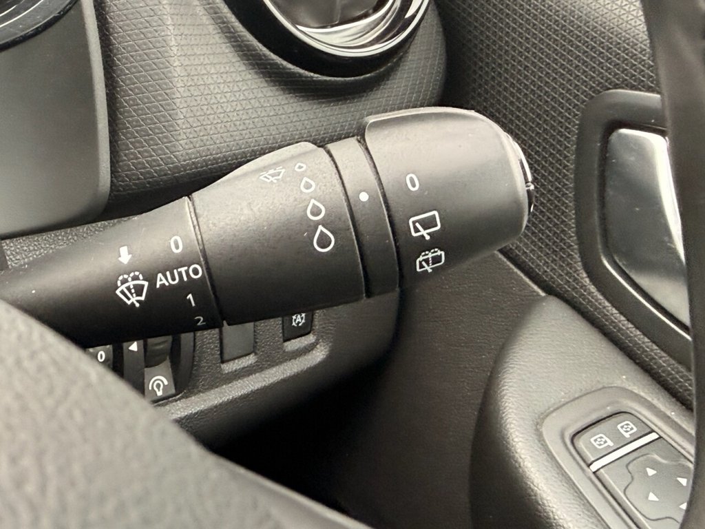 Used Renault Clio 2018 for sale - 77302021: Photo 36