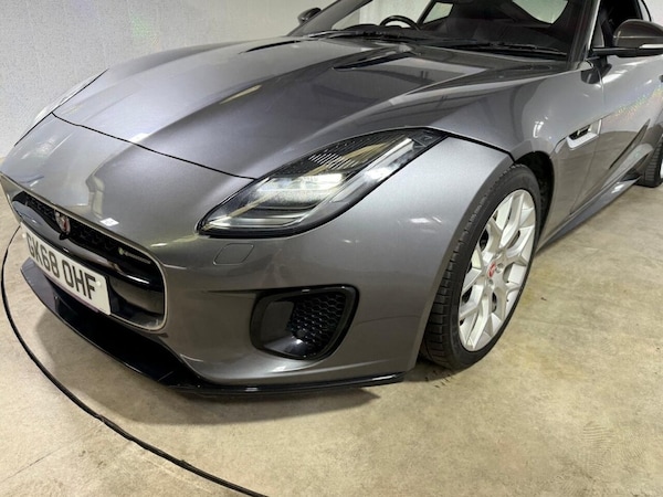 Used Jaguar F-Type 2018 for sale - 75502495: Photo 32