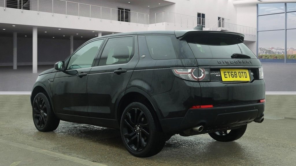 Used Land Rover Discovery Sport 2018 for sale - 77621520: Photo 6