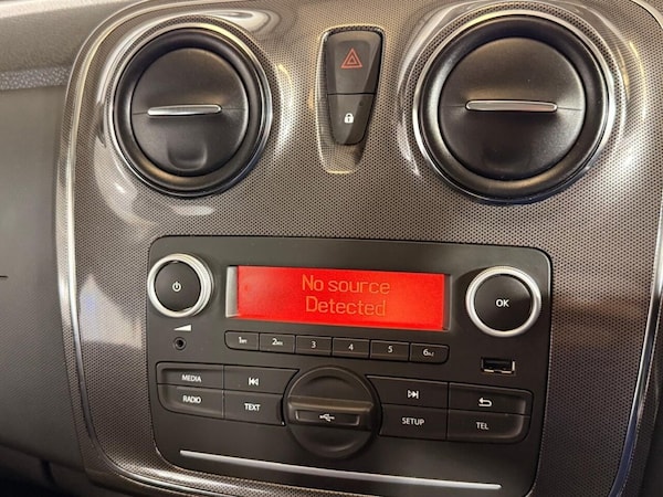 Used Dacia Sandero Stepway 2018 for sale - 75359210: Photo 34