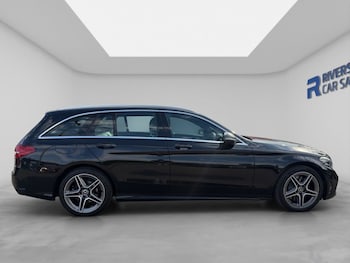 Used Mercedes-Benz C Class 2019 for sale - 79462467: Photo