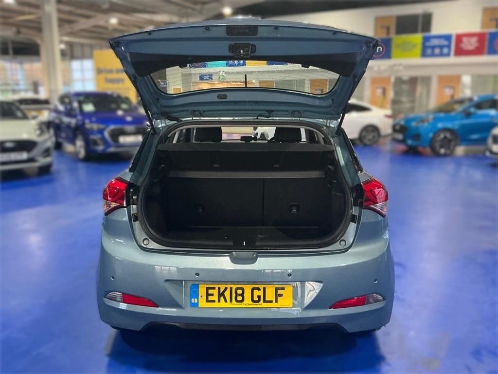 Used Hyundai i20 2018 for sale - 76711269: Photo 12