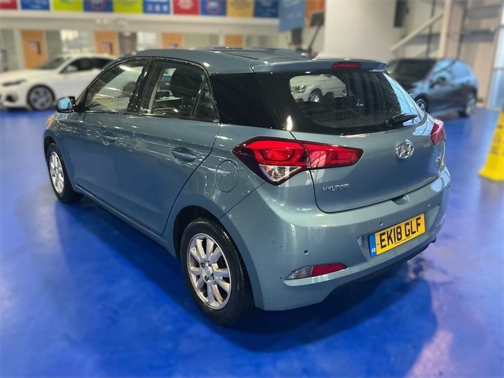 Used Hyundai i20 2018 for sale - 76711269: Photo 8
