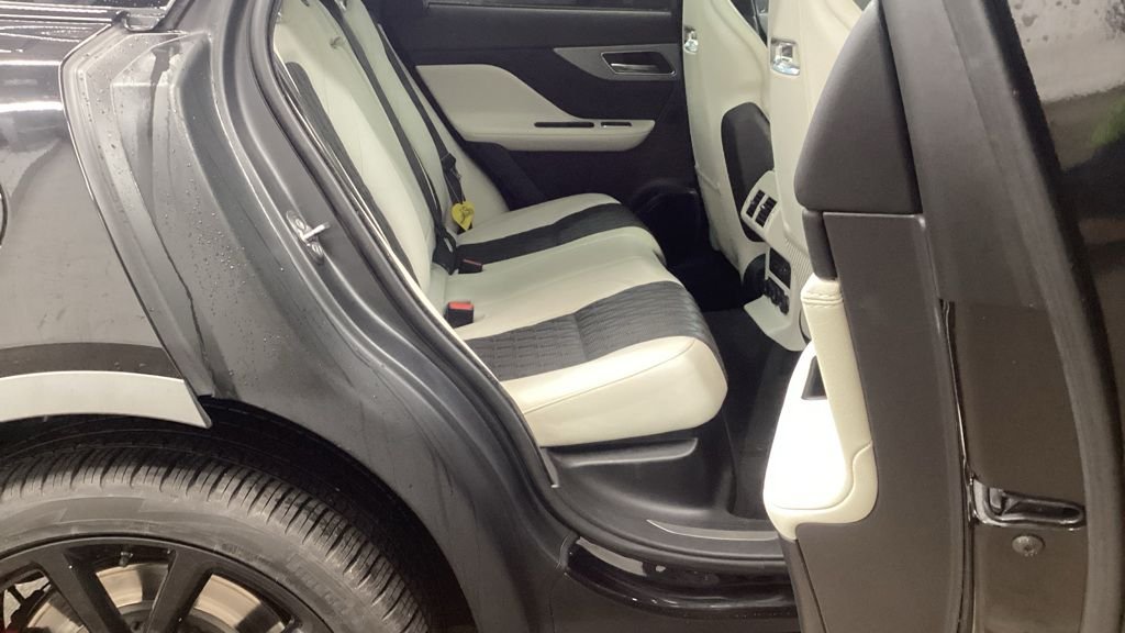 Used Jaguar F-Pace 2020 for sale - 76406618: Photo 16