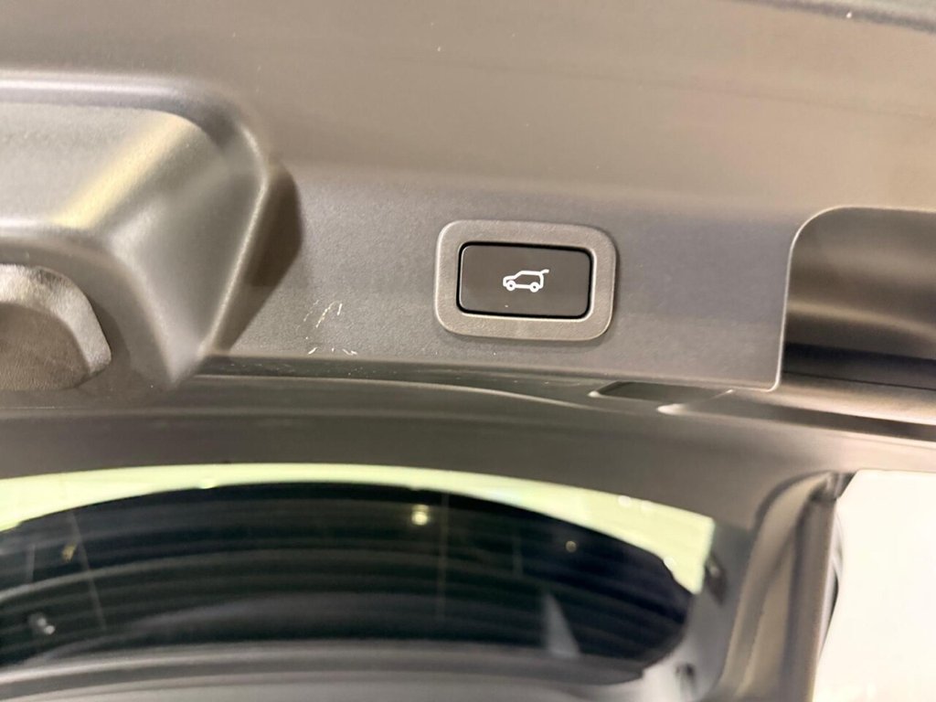 Used Jaguar F-Pace 2020 for sale - 76406618: Photo 25